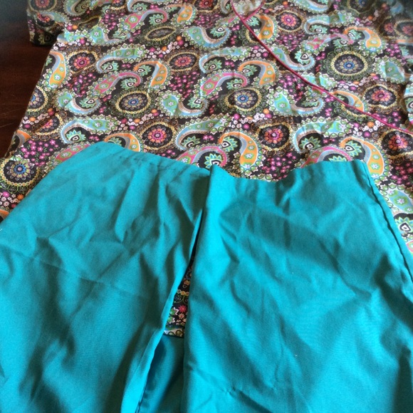 Xlarge ladies scrub set - Picture 15 of 16